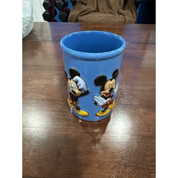 Mickey Mouse Walt Disney World Coffee Tea Mug Blue 4 Different 3D‎ Poses 3.5 X 5 - Picture 1 of 5